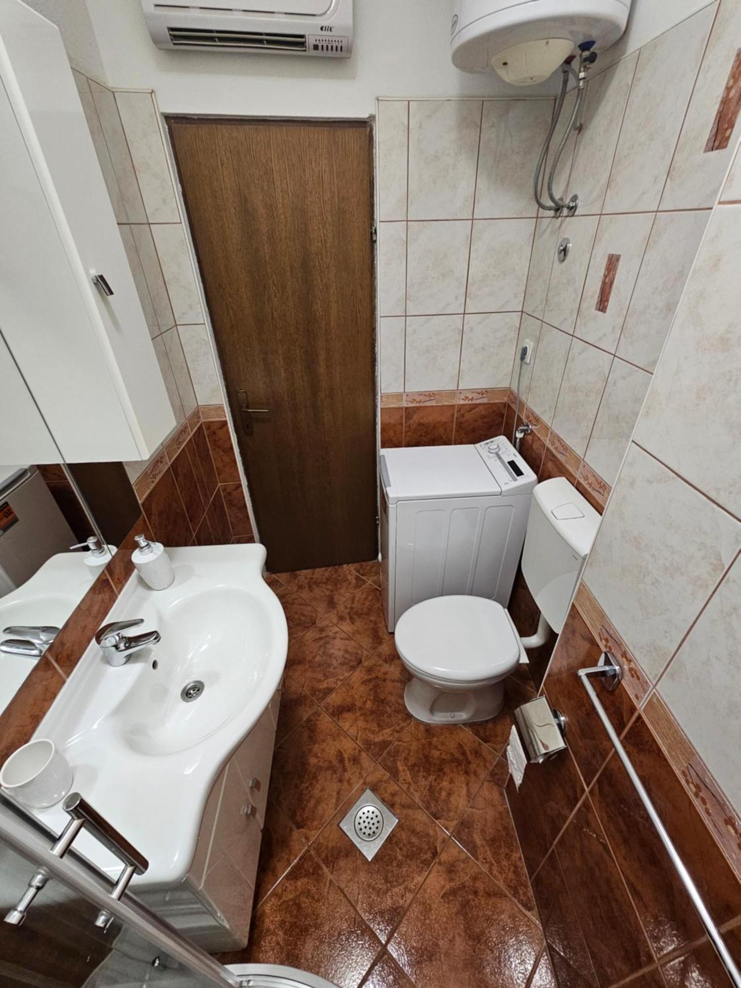 Apartments Grgic Trogir Exterior foto