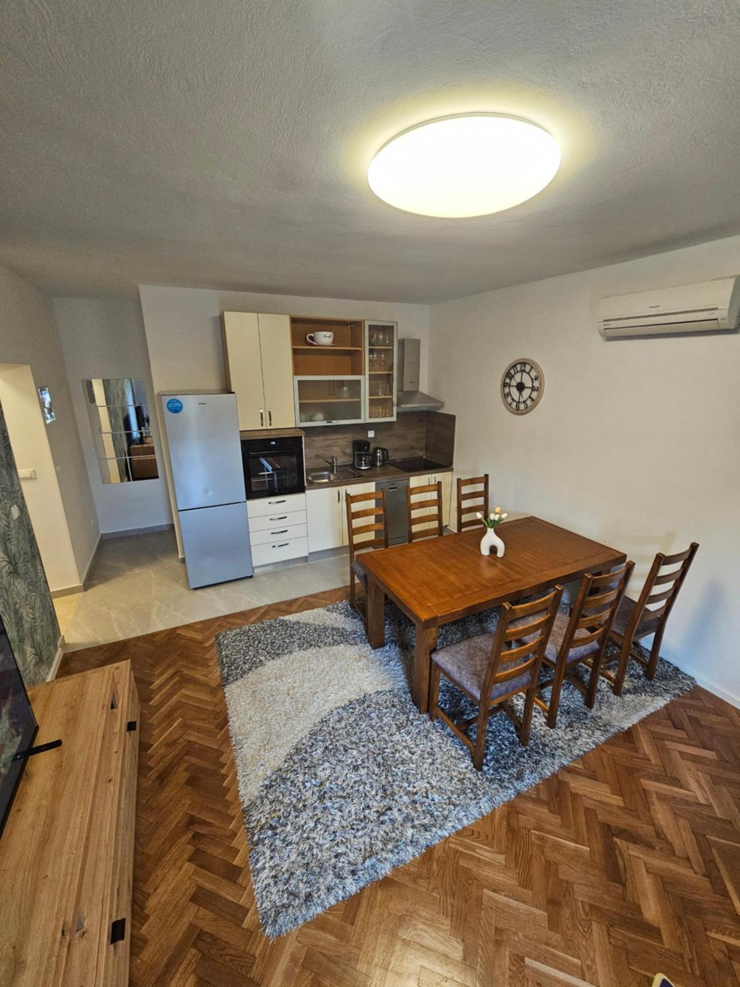 Apartments Grgic Trogir Exterior foto