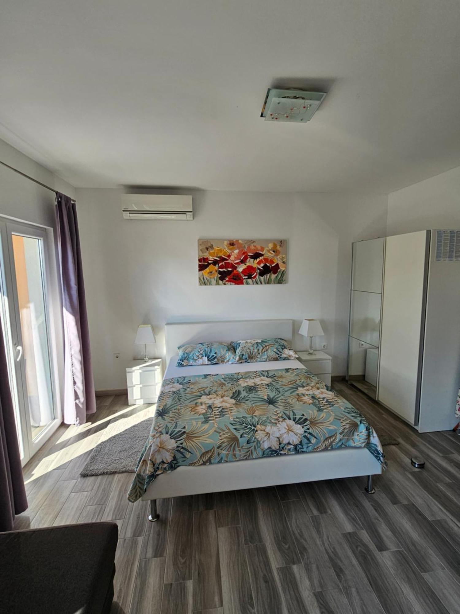 Apartments Grgic Trogir Exterior foto