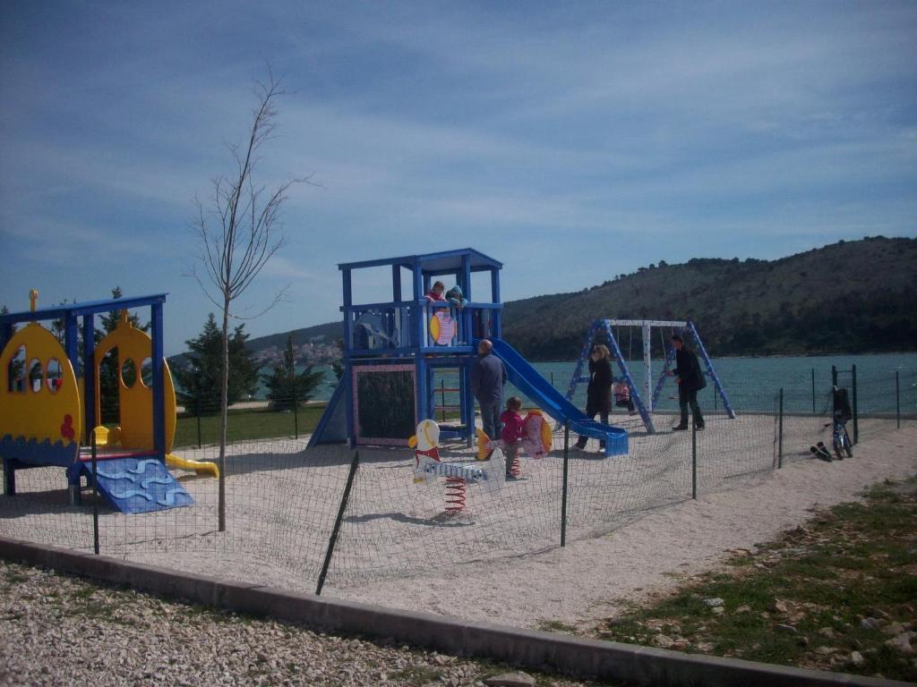 Apartments Grgic Trogir Exterior foto