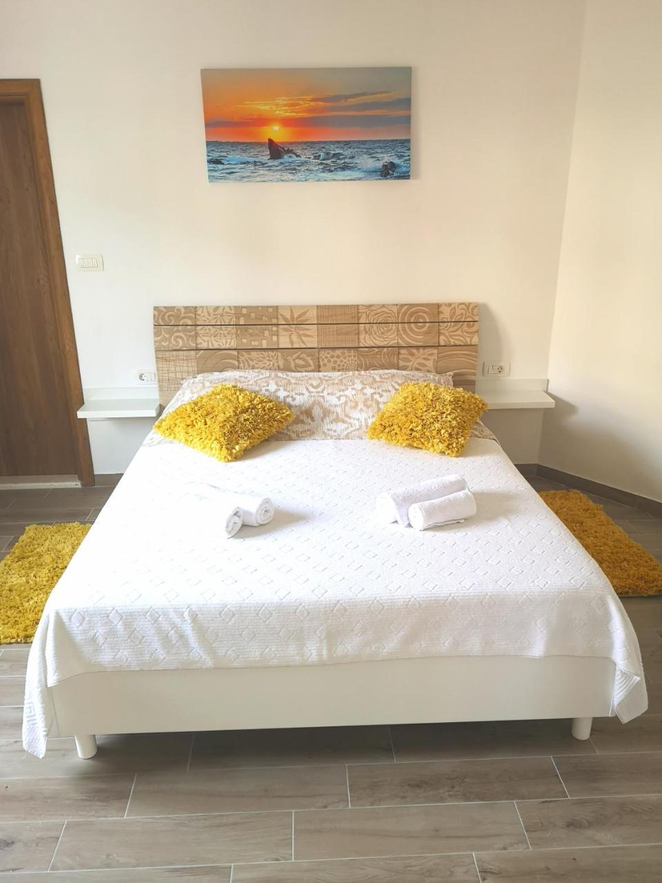 Apartments Grgic Trogir Exterior foto