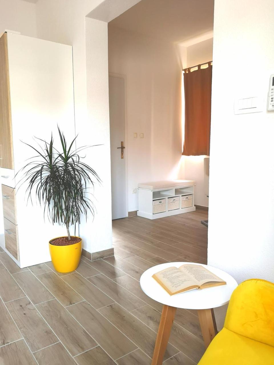 Apartments Grgic Trogir Exterior foto